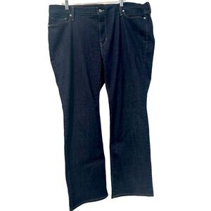 Levis Classic Bootcut 22W plus size Dark Denim wash